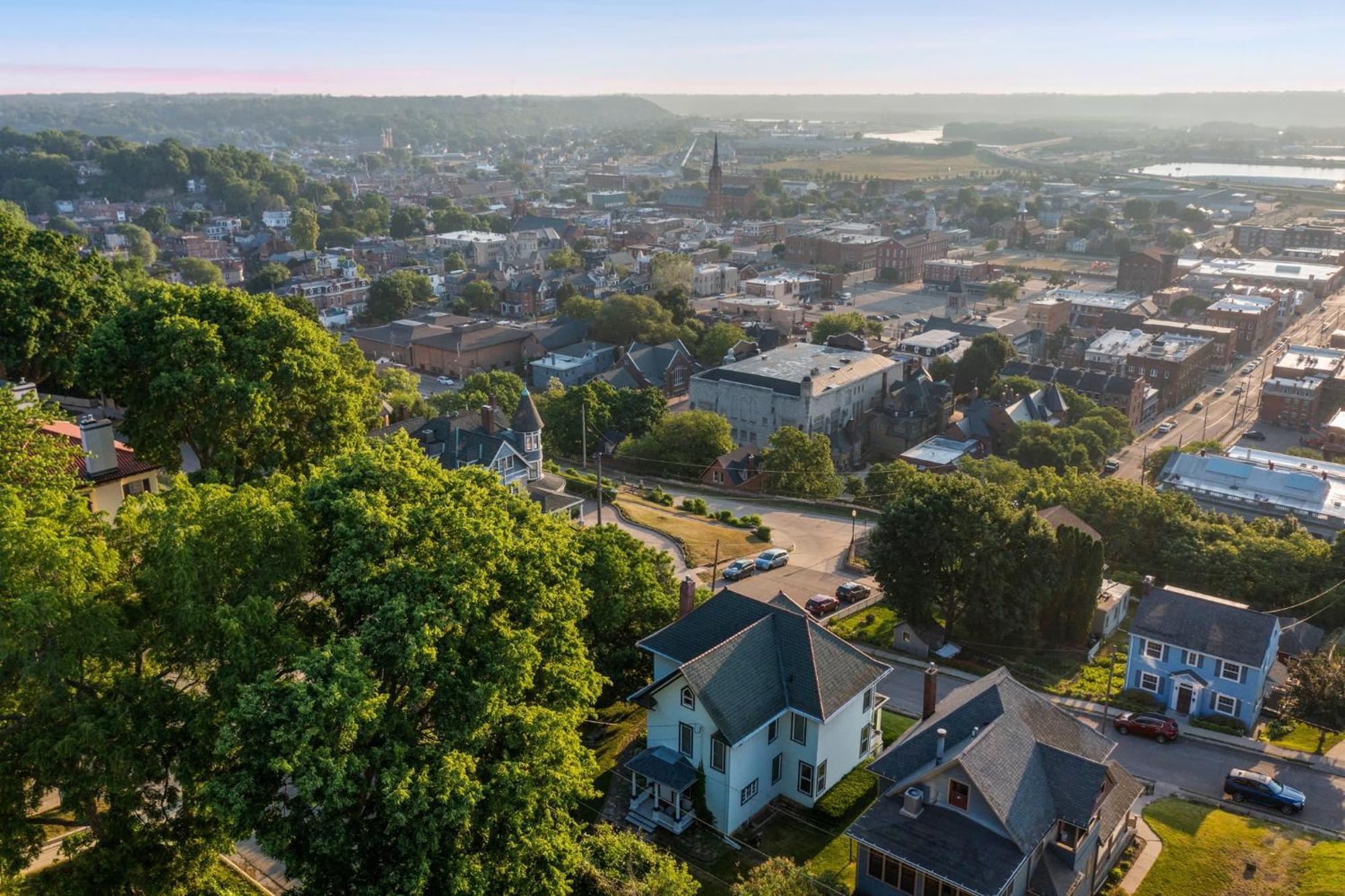 Dubuque'S Front Porch, Historic Charmer, Walk Downtown Eksteriør bilde